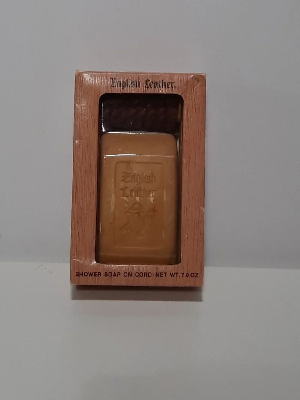 Vintage English Leather Shower Soap on Cord 7 oz NOS MEM USA Original Box